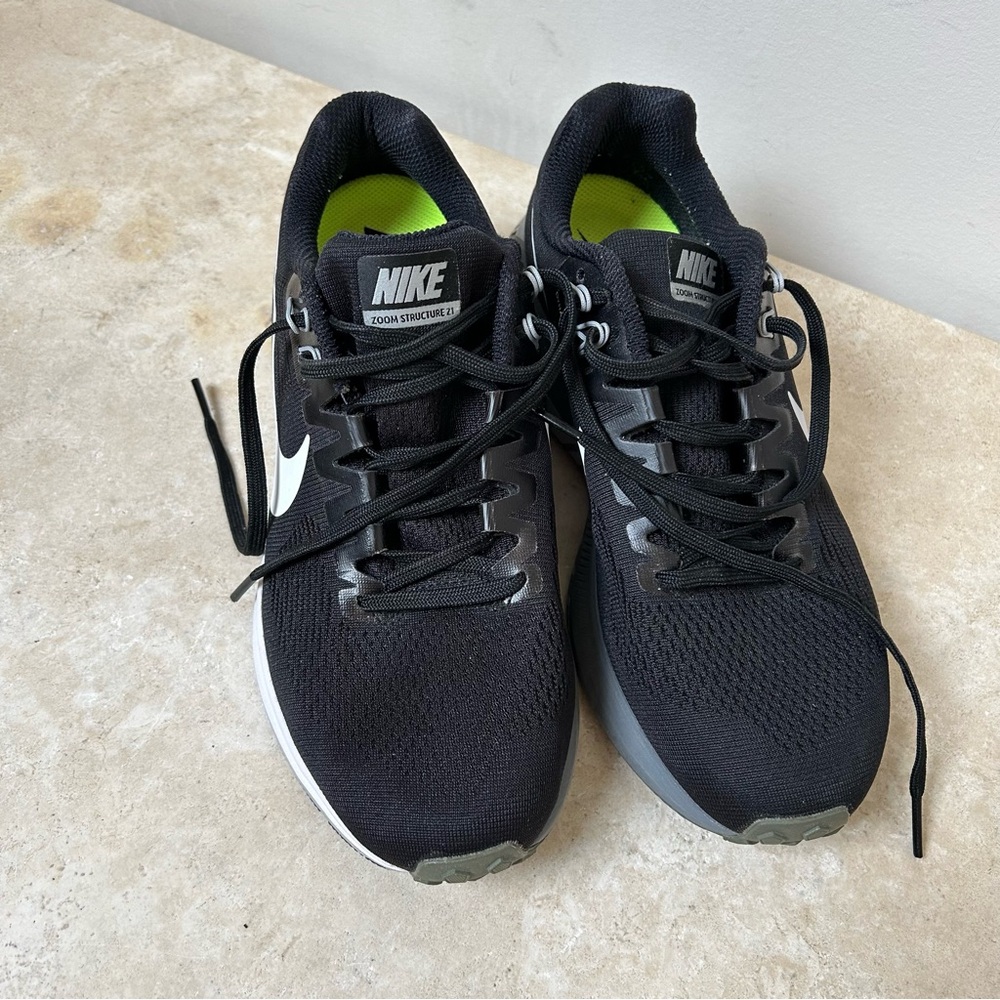 Nike Zoom Structure 21 black sneakers for women w/Gray white sole size 8.5 EUC! - Picture 3 of 9